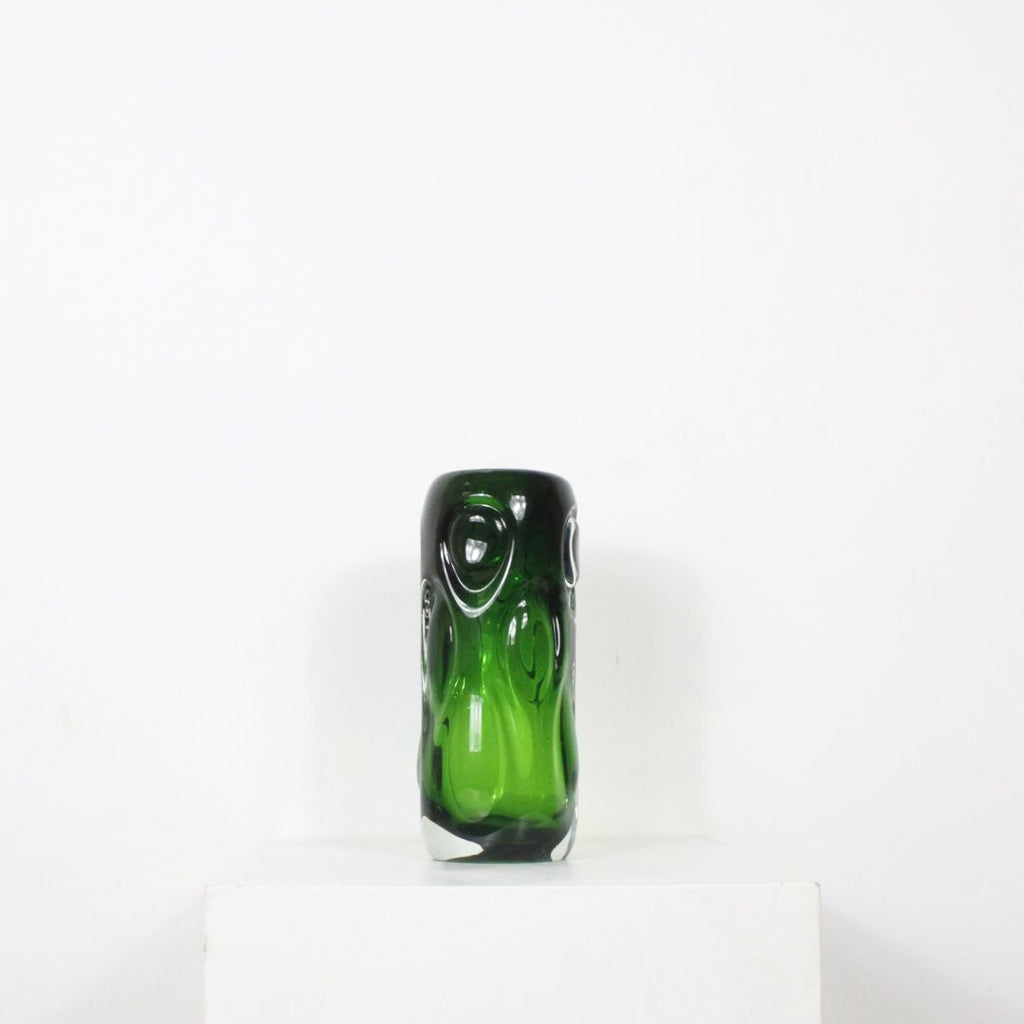 Vase en cristal vert DEBEAULIEU