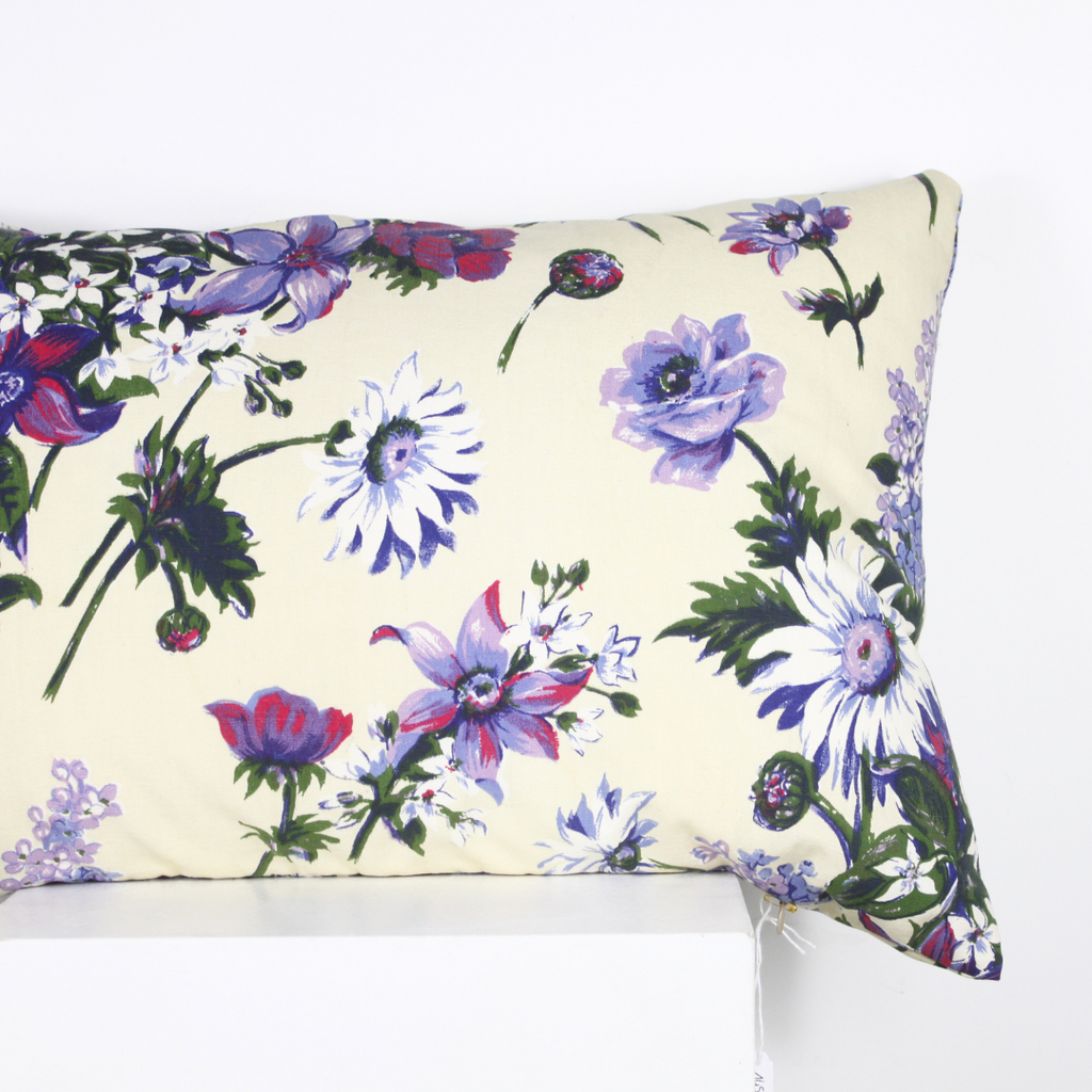 Coussin aux violettes DEBEAULIEU